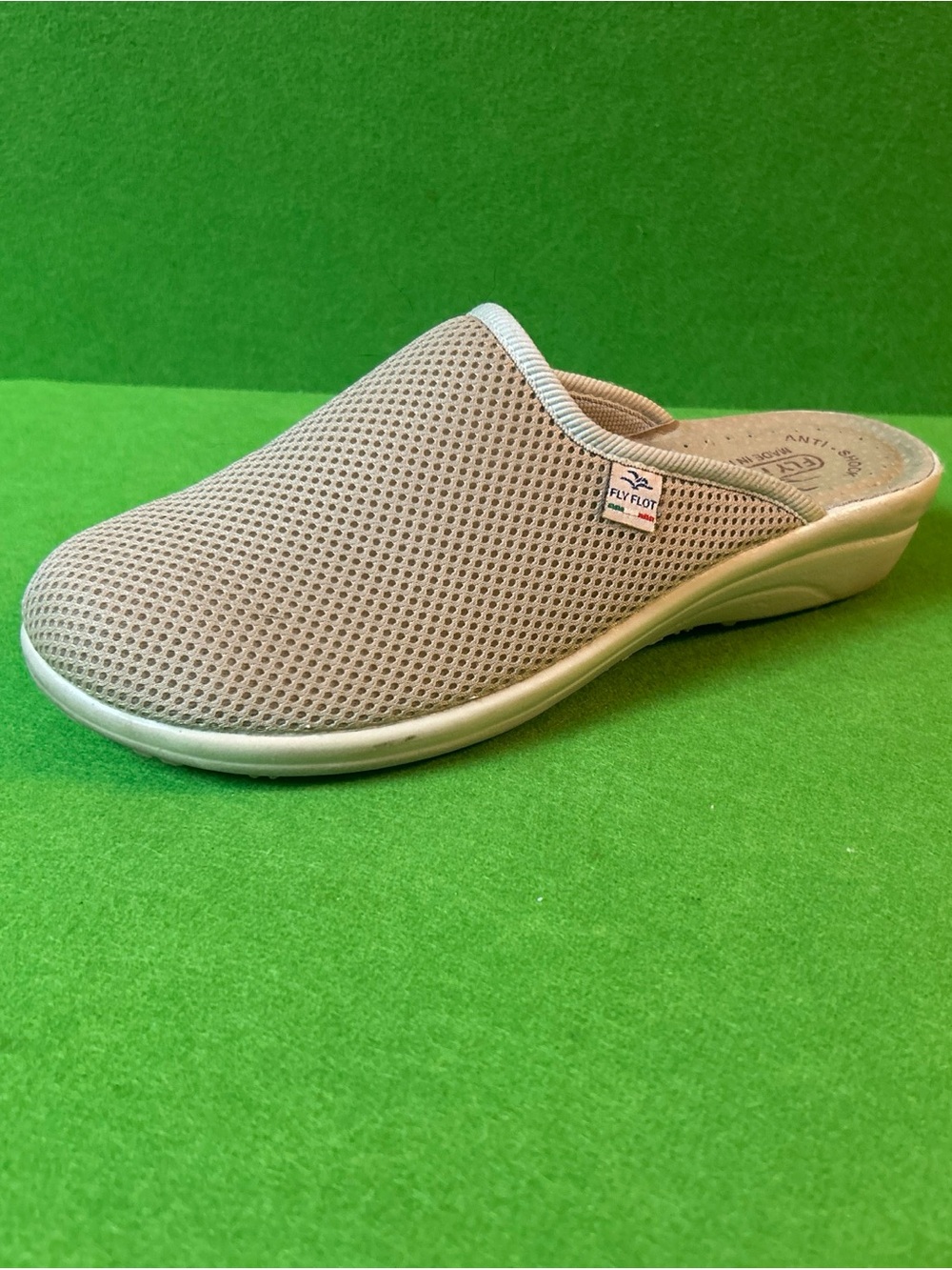 Fly Flot Womens 8.5 US 39 Lightweight Comfort Casual Mesh Tan Slip On Mule Shoes
